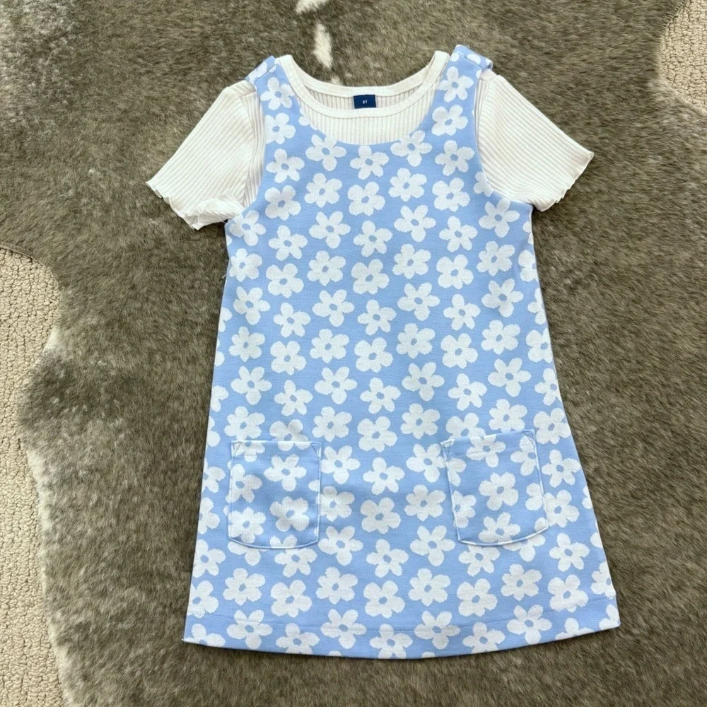 NWOT Floral Sleeveless Pocket Dress
